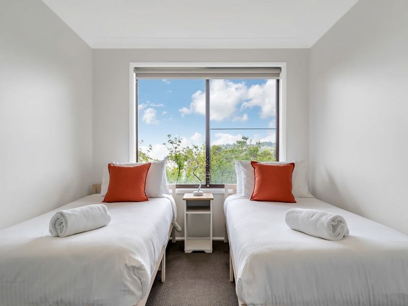 Mountain View Hideout with Stargazing Telescope