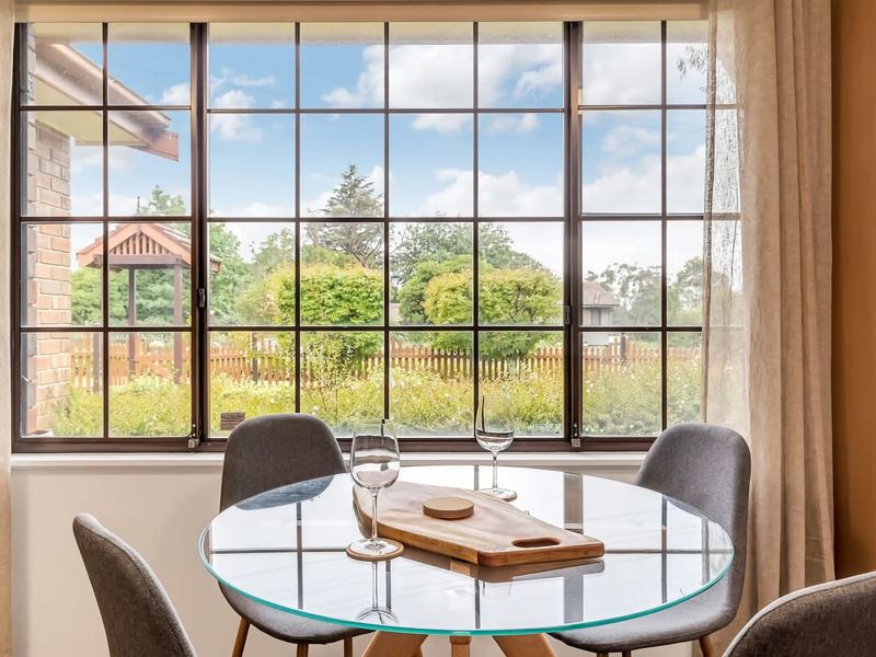 Mountain View Hideout with Stargazing Telescope