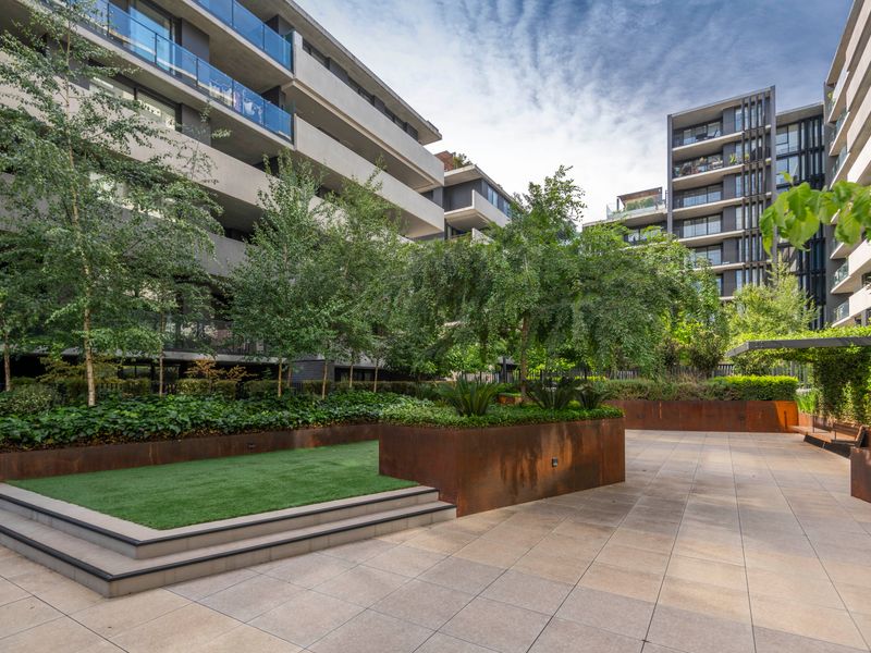 Spacious outdoor courtyard with plenty of room to unwind.