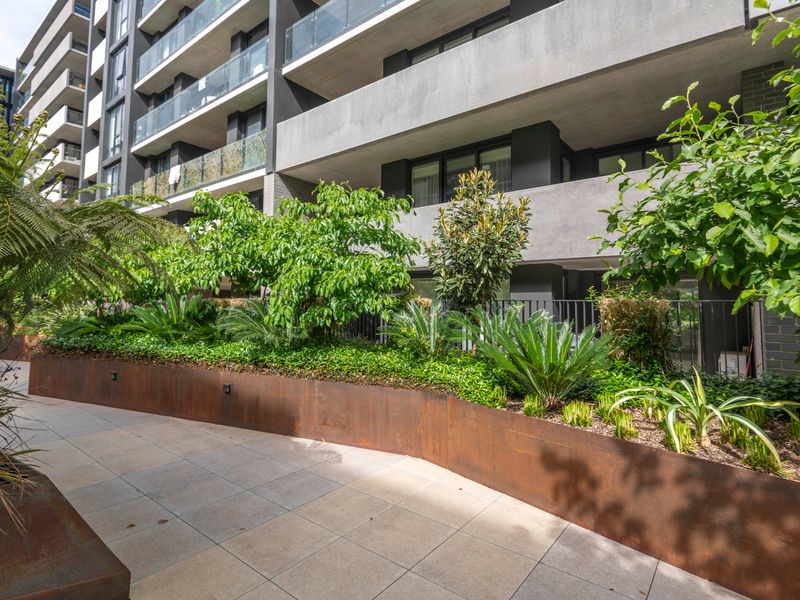 Beautifully landscaped common areas right outside your door.