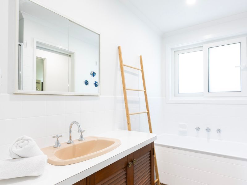 Fresh, bright bathroom with modern fittings