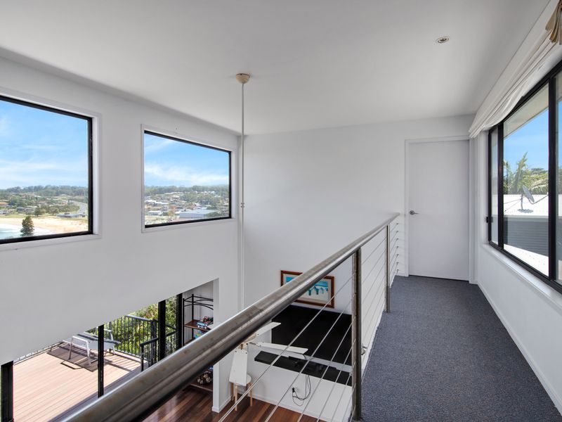 A gentle retreat nestled by the water’s edge