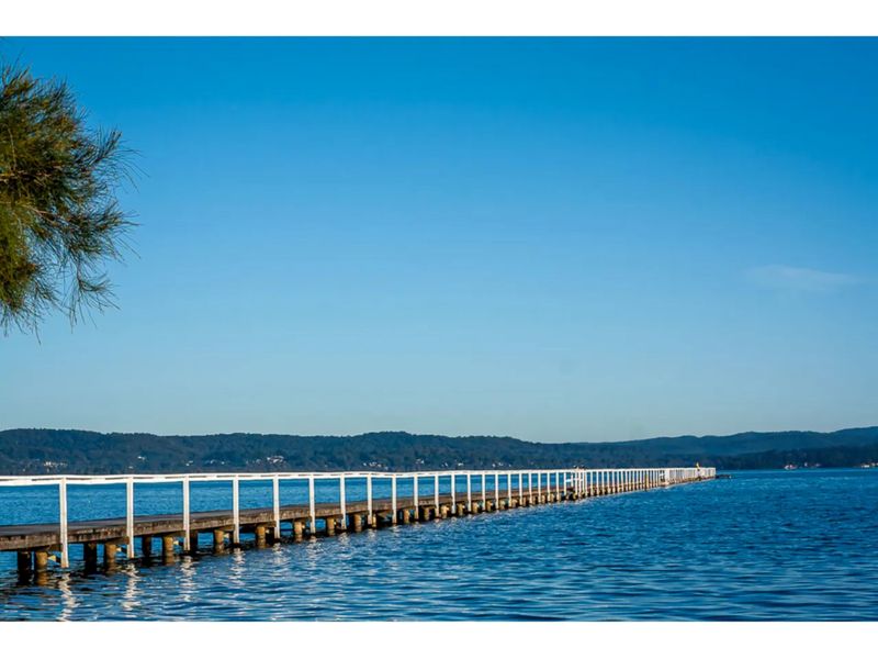 Bright Beachside Escape at The Entrance