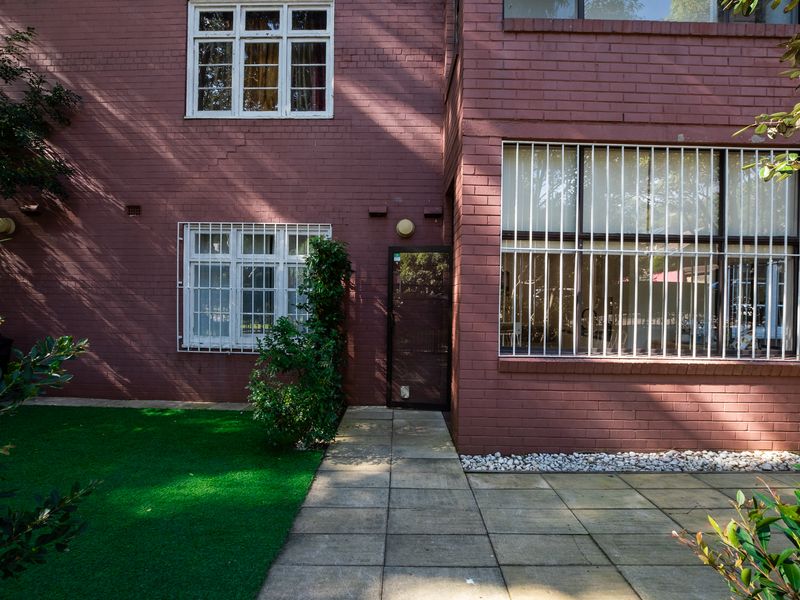 Pet-Friendly Home Just Minutes from Bondi Beach