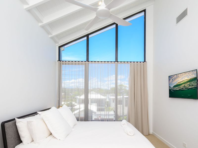 Coastal Cascades Sky Terrace Palm Beach