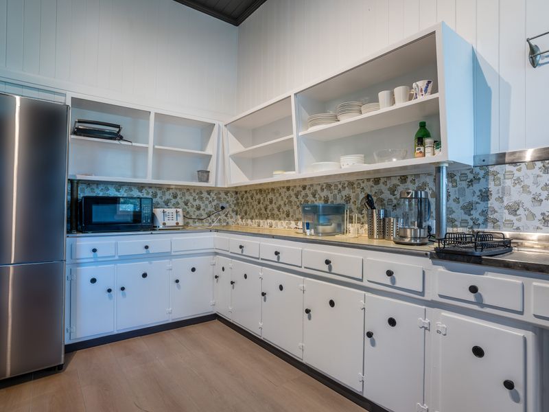 Fully equipped kitchen with plenty of storage