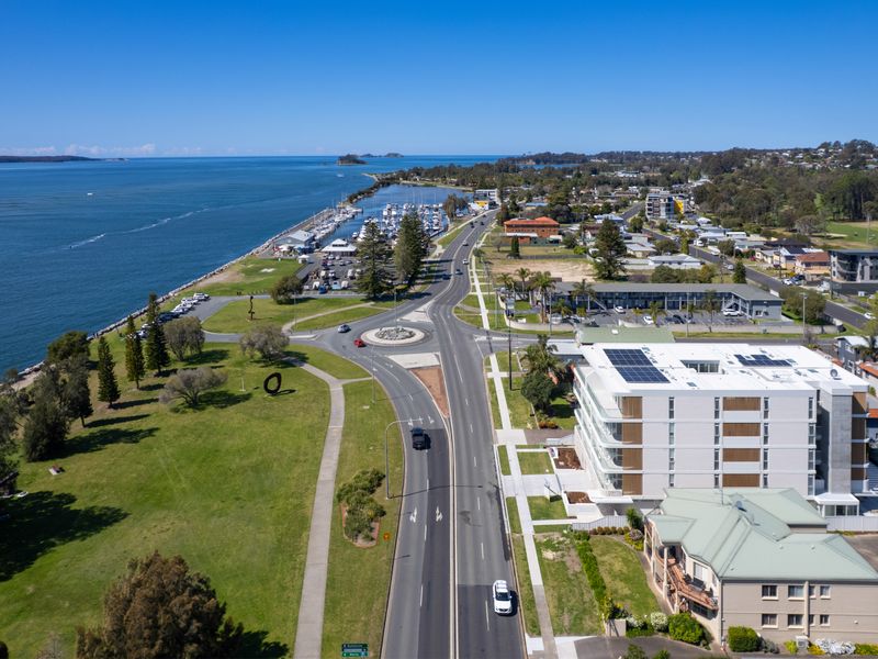 Aerial view showing proximity to waterways and town centre