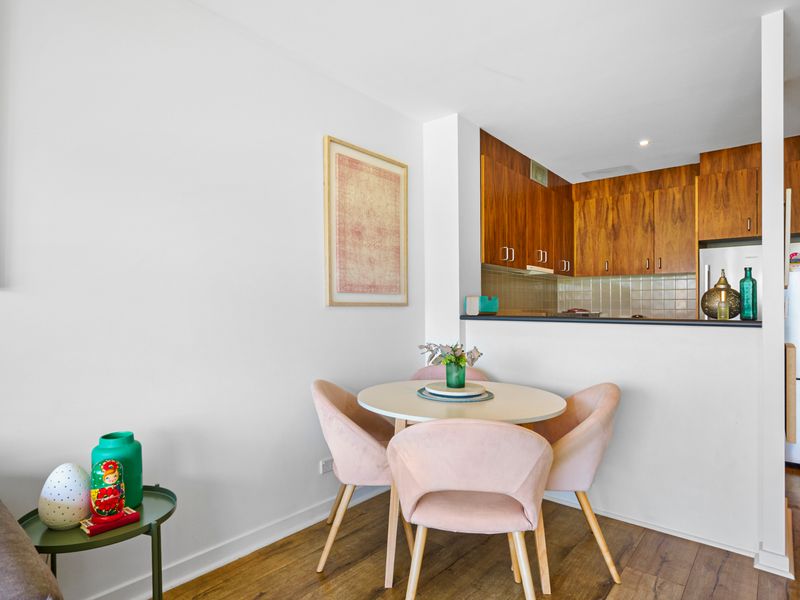 Dining area blending comfort and style for easy meals at home