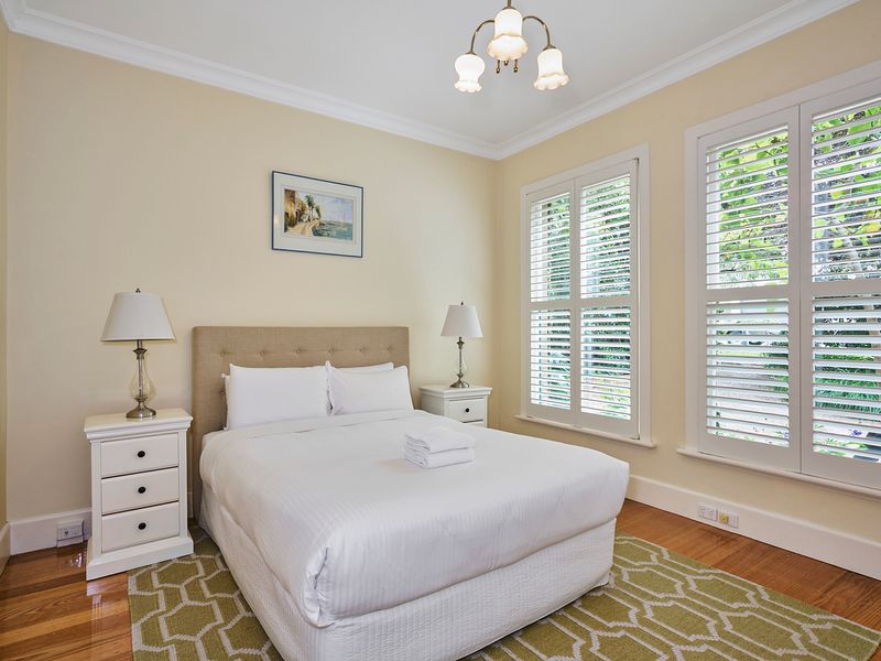 A bedroom that feels like a gentle reset