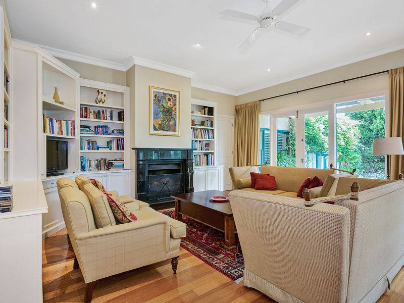 A lounge made for lazy afternoons