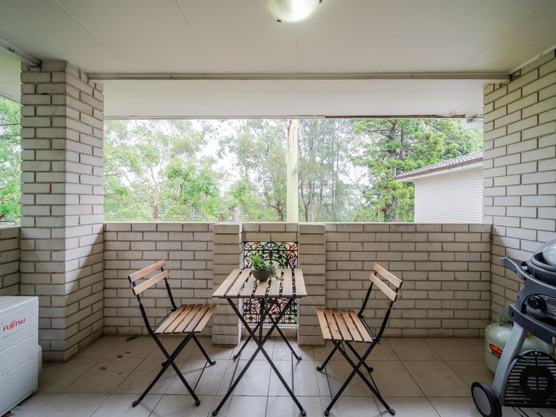 Sunny balcony with BBQ – perfect for alfresco dining and relaxing evenings.