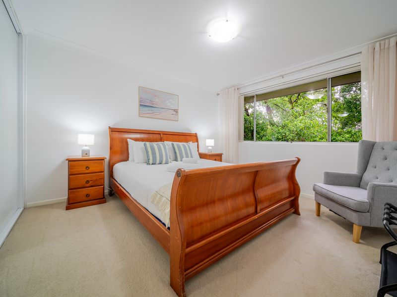 Cozy bedroom retreat with garden outlook