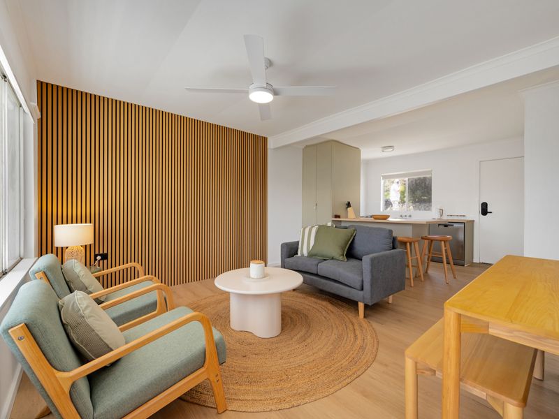 Banksia Bloom Lake Villa