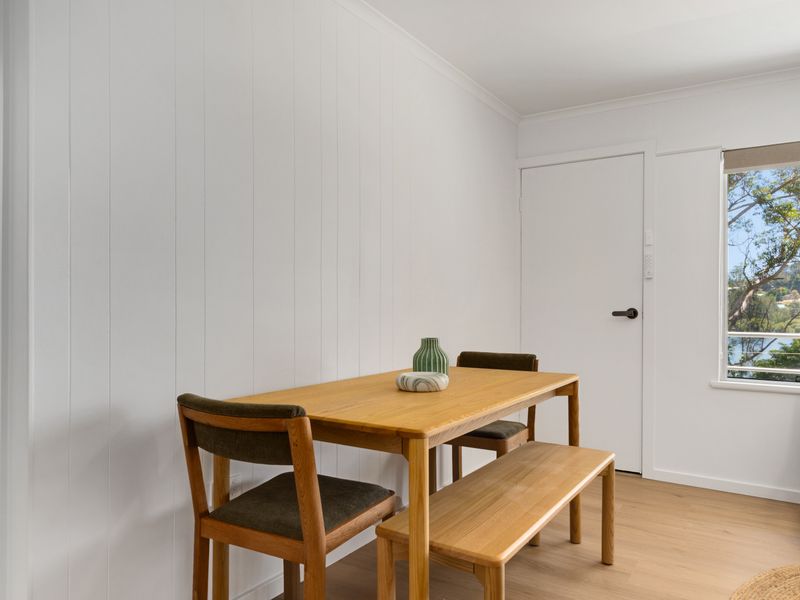 Banksia Bloom Lake Villa