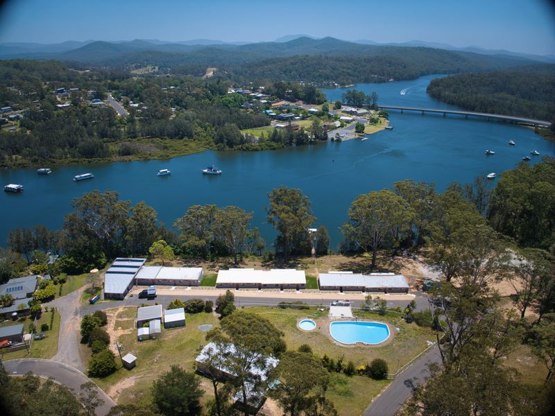Elevated river views with surrounding countryside