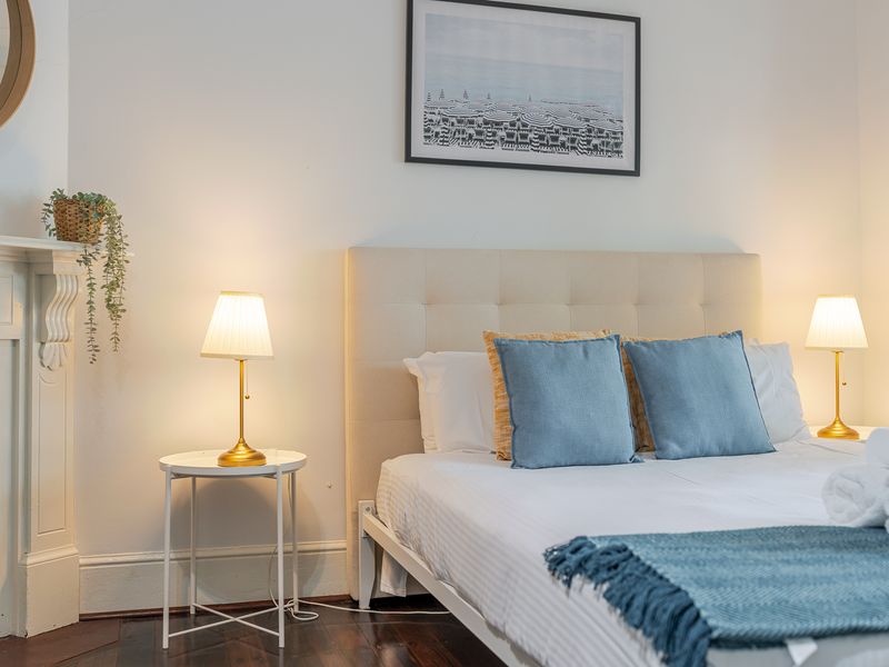 Erskineville Courtyard Escape