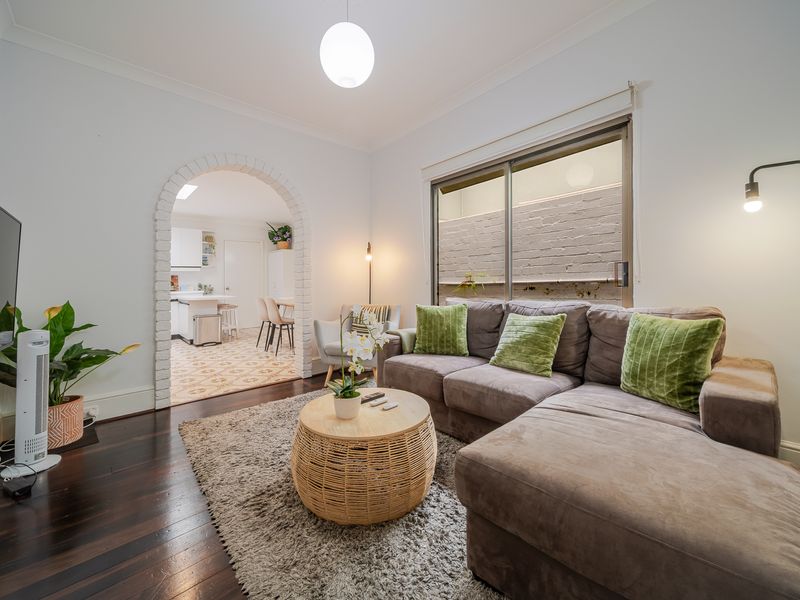 Erskineville Courtyard Escape