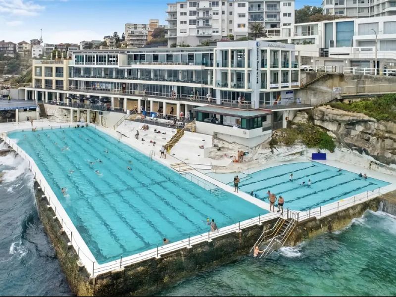 Steps to the Surf at Bondi Beach