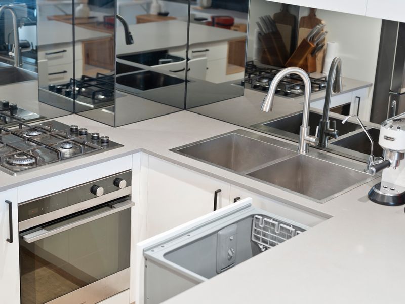 Gas cooktop and modern appliances for effortless home cooking.
