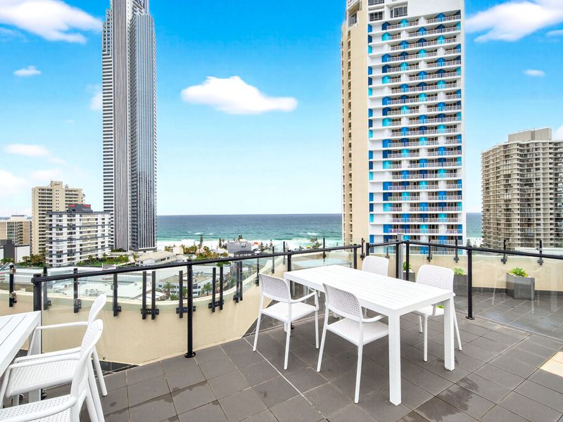 Rooftop BBQ and alfresco seating