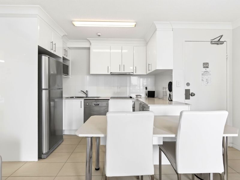 Modern dining area and fully equipped kitchen