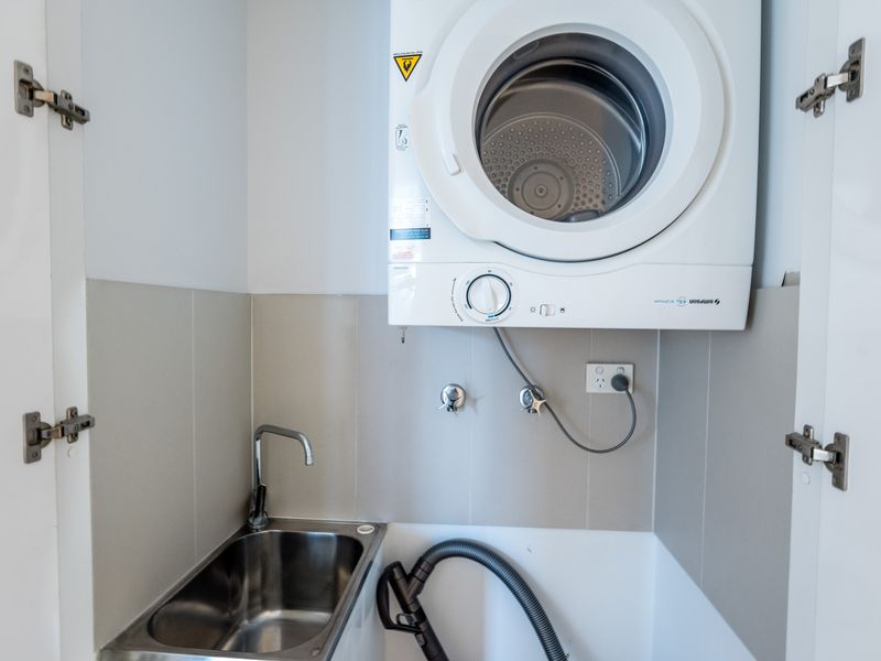 In-unit laundry with washer and dryer for convenience