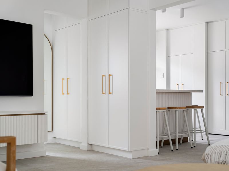 Dining nook and kitchen area for easy meals