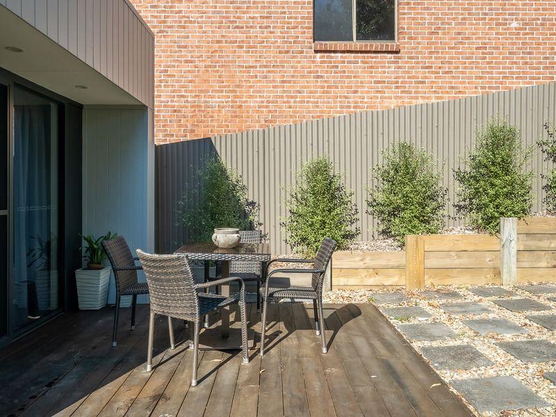 Architecturally Designed Nature Lovers Delight