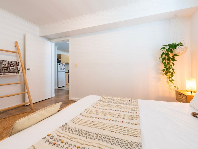 Minimalist bedroom styling with a peaceful ambiance