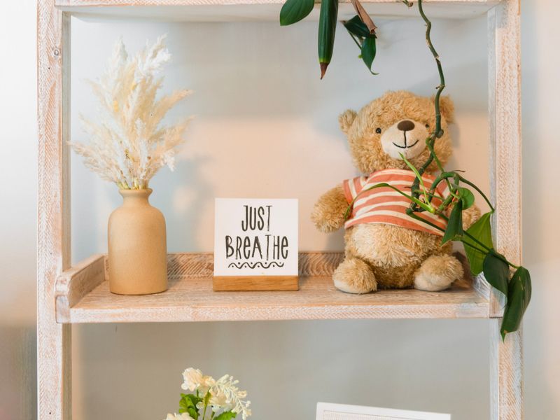 Thoughtful décor details that add warmth and character