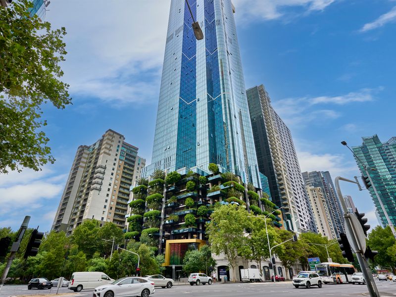 Iconic high-rise living in a prime location