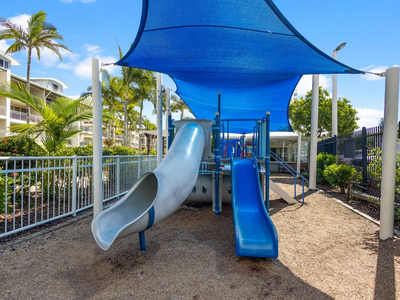 Family-friendly playground within the complex – a safe and fun space for children to enjoy.