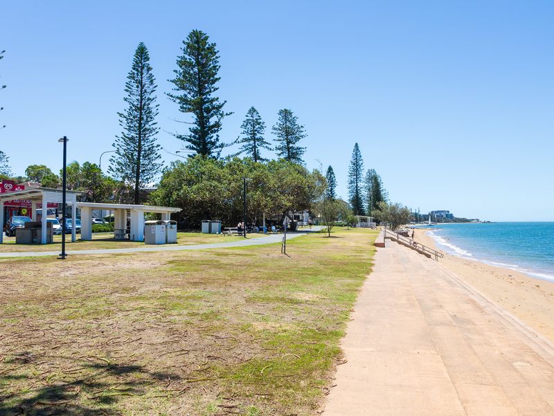 Nearby foreshore parks and playgrounds perfect for families.