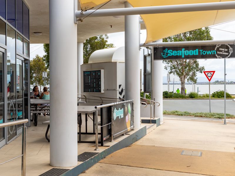 Enjoy fresh seafood just minutes away at popular local eateries.