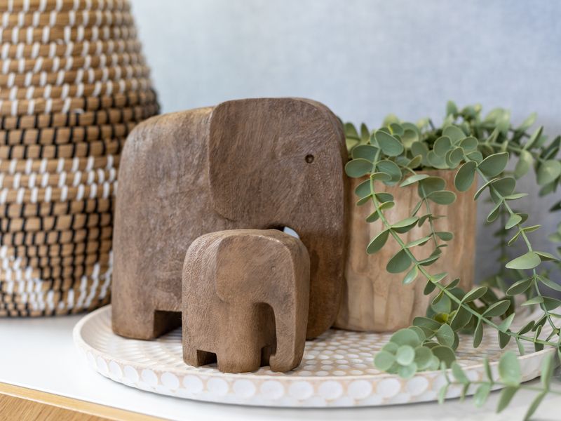 Simple and elegant interior details to make the space feel warm and welcoming.