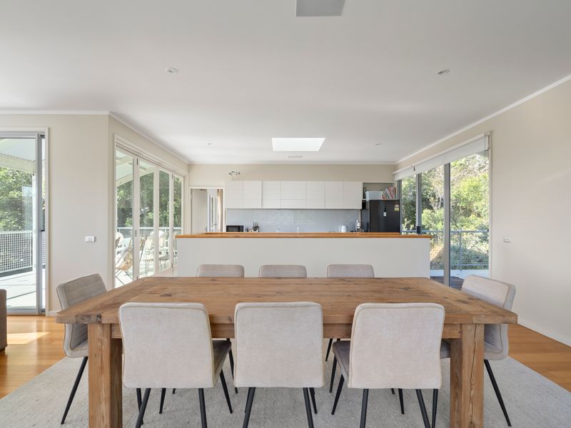 Shared meals with beautiful bushland views