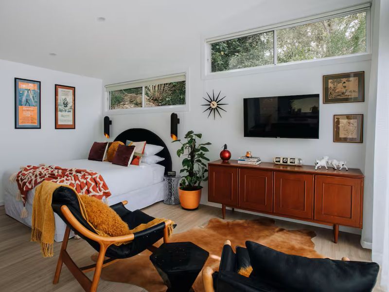 Your retro oasis.