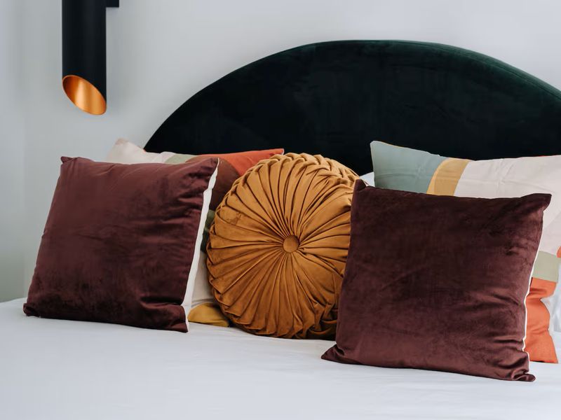 Where peace meets a pop of color