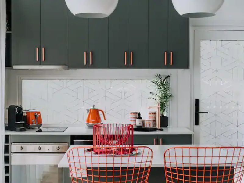 Retro aesthetics, modern recipes