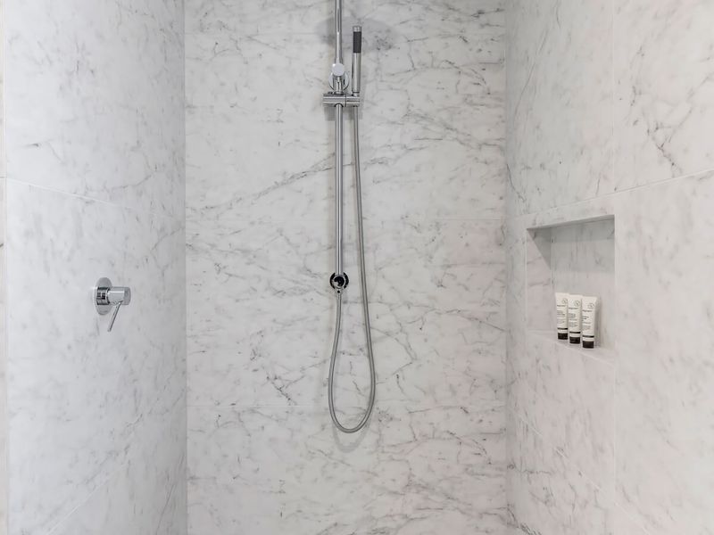 Perfect Beachhouse Lakes Surf at your Feet