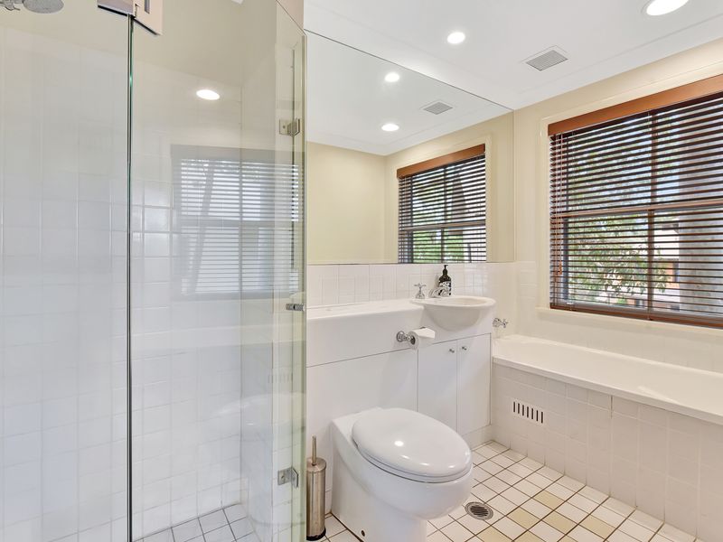 Bright bathroom with a relaxing bathtub