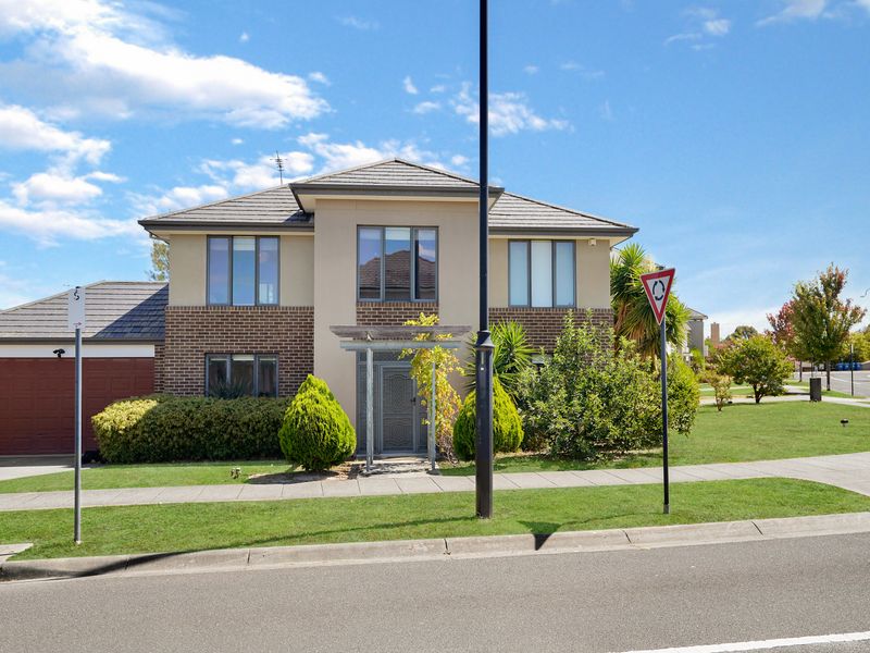 Large 4 Bedroom Family Home