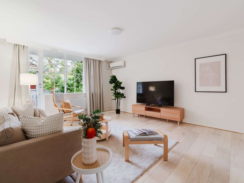 Living room - TV 
