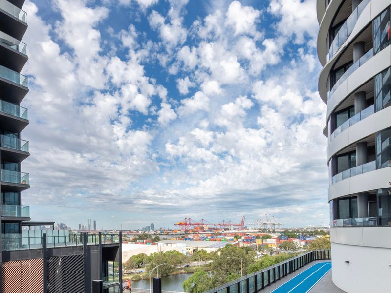 Building View 
