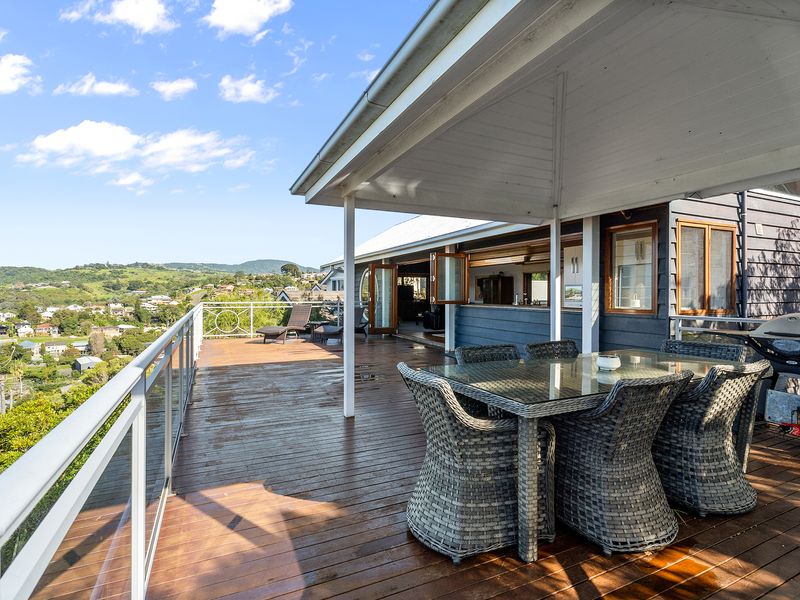Breathe in the views from this beautifully wide terrace escape.