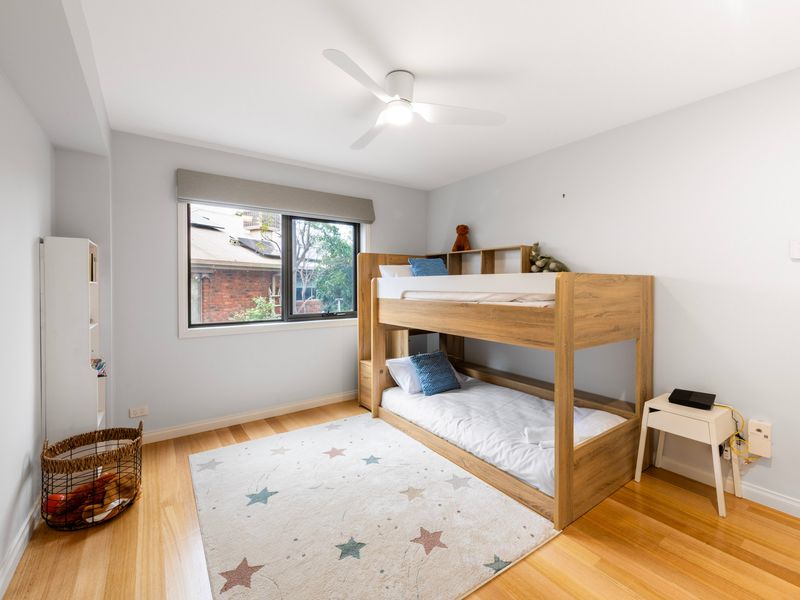 Twin bunk room ideal for families and children