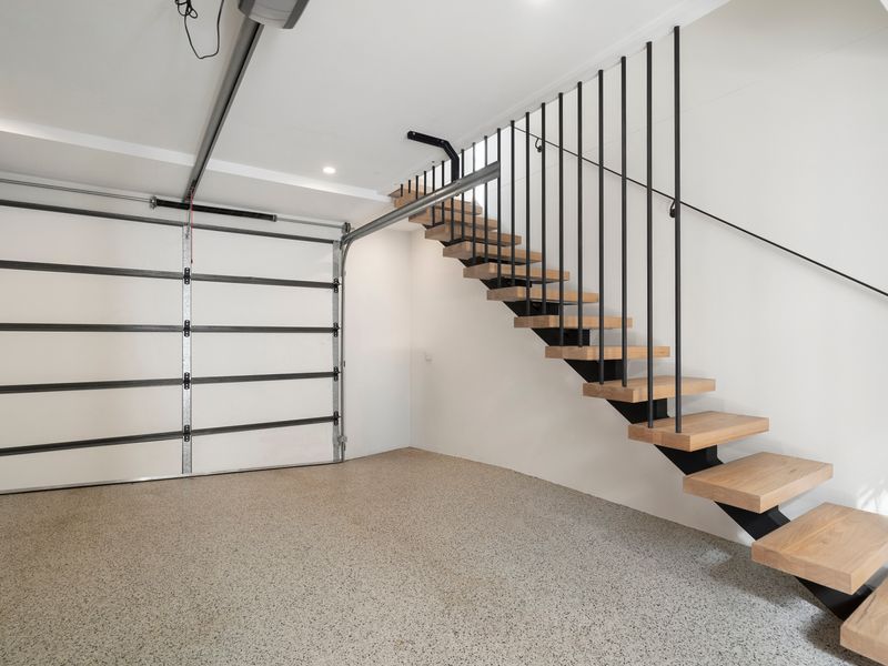 Multi-level layout Garage to upper levels