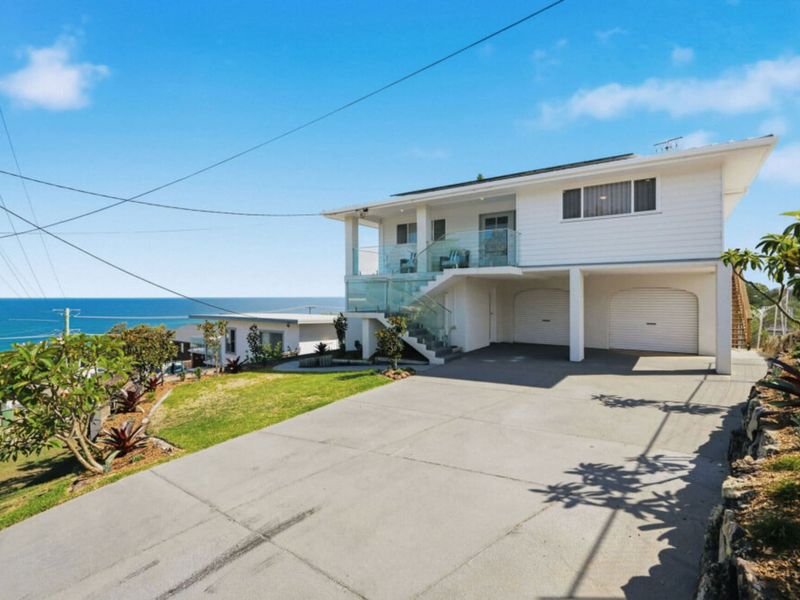 Private driveway with convenient off-street parking.