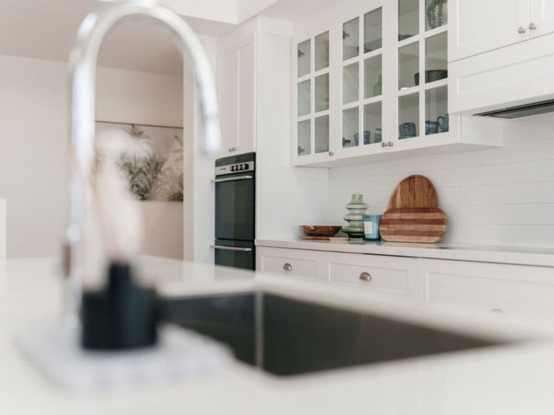 Modern kitchen with stylish and quality finishes.