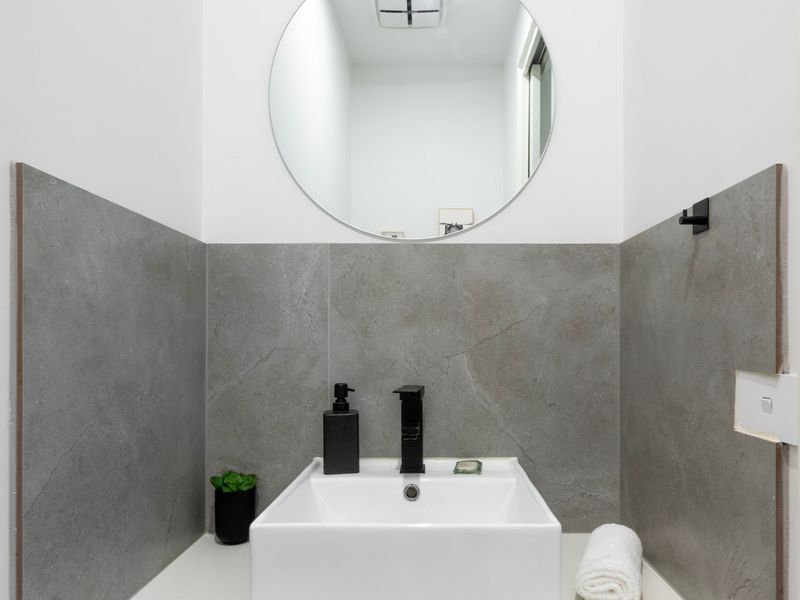 Bright, modern finishes make getting ready each day effortless